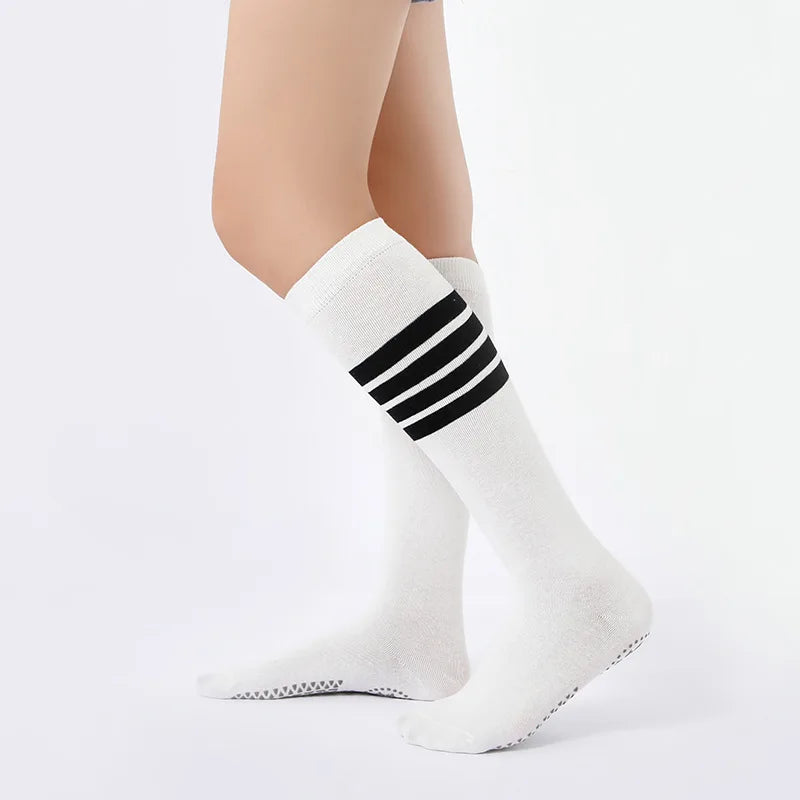 Meias femininas respiráveis de silicone para ioga, antiderrapantes, de algodão, até o joelho, para mulheres, fitness, dança, balé, esportes, pilates, meias com aderência