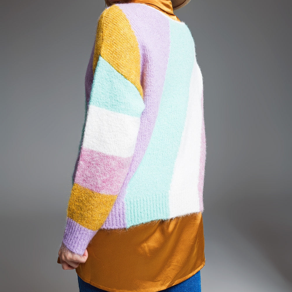 Suéter de listras diagonais multicoloridas relaxado com gola canoa em cores pastel